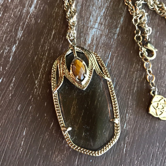 Kendra Scott Necklace - Picture 2 of 2